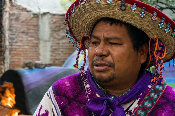 Comment participer à des fêtes traditionnelles huicholes au Mexique ?